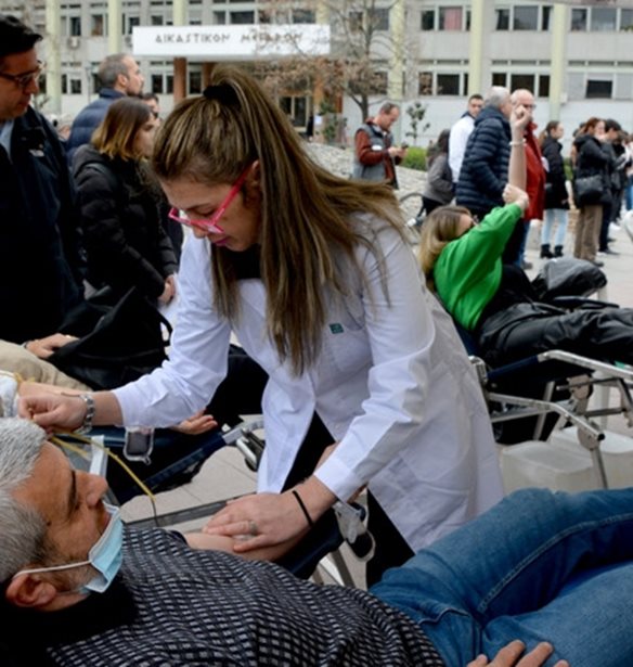 &#x3A3;&#x3CD;&#x3B3;&#x3BA;&#x3C1;&#x3BF;&#x3C5;&#x3C3;&#x3B7; &#x3C4;&#x3C1;&#x3AD;&#x3BD;&#x3C9;&#x3BD; &#x3C3;&#x3C4;&#x3B1; &#x3A4;&#x3AD;&#x3BC;&#x3C0;&#x3B7;: &#x388;&#x3BA;&#x3C4;&#x3B1;&#x3BA;&#x3C4;&#x3B7; &#x3B1;&#x3B9;&#x3BC;&#x3BF;&#x3B4;&#x3BF;&#x3C3;&#x3AF;&#x3B1; &#x3B1;&#x3C0;&#x3CC; &#x3C4;&#x3BF;&#x3BD; &#x394;&#x3AE;&#x3BC;&#x3BF; &#x391;&#x3B8;&#x3B7;&#x3BD;&#x3B1;&#x3AF;&#x3C9;&#x3BD; &#x3C3;&#x3AE;&#x3BC;&#x3B5;&#x3C1;&#x3B1; &#x3BA;&#x3B1;&#x3B9; &#x3B1;&#x3CD;&#x3C1;&#x3B9;&#x3BF;