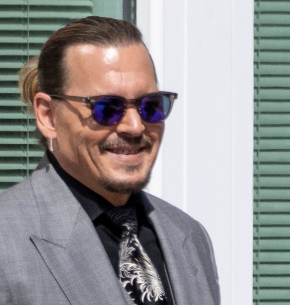 Johnny Depp | &#x3A4;&#x3AD;&#x3BB;&#x3BF;&#x3C2; &#x3C4;&#x3B1; &#x3BD;&#x3BF;&#x3BC;&#x3B9;&#x3BA;&#x3AC; &#x3BC;&#x3C0;&#x3BB;&#x3B5;&#x3BE;&#x3AF;&#x3BC;&#x3B1;&#x3C4;&#x3B1; &#x3B3;&#x3B9;&#x3B1; &#x3C4;&#x3BF;&#x3BD; &#x3B7;&#x3B8;&#x3BF;&#x3C0;&#x3BF;&#x3B9;&#x3CC; - &#x397; &#x3B1;&#x3BD;&#x3B1;&#x3B2;&#x3BF;&#x3BB;&#x3AE; &#x3C4;&#x3B7;&#x3C2; &#x3B4;&#x3AF;&#x3BA;&#x3B7;&#x3C2; &#x3C0;&#x3BF;&#x3C5; &#x3B8;&#x3B1; &#x3BE;&#x3B5;&#x3BA;&#x3B9;&#x3BD;&#x3BF;&#x3CD;&#x3C3;&#x3B5; &#x3C3;&#x3B5; &#x3BB;&#x3AF;&#x3B3;&#x3B5;&#x3C2; &#x3B7;&#x3BC;&#x3AD;&#x3C1;&#x3B5;&#x3C2;