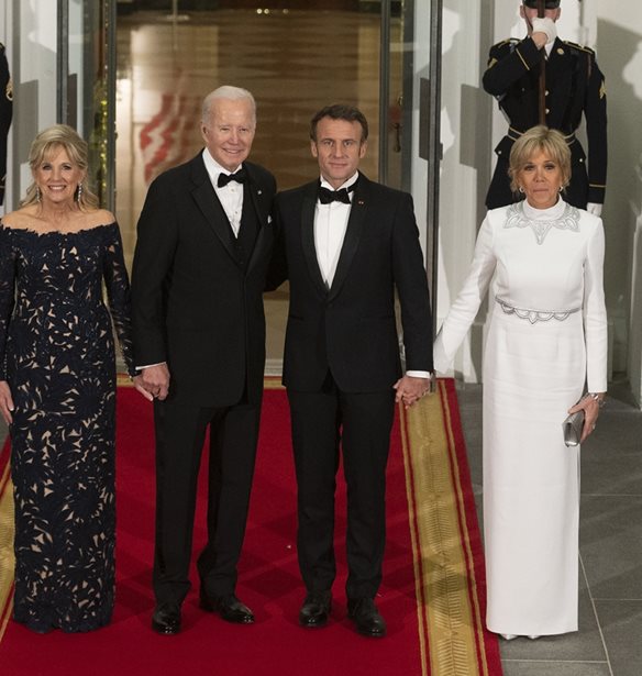 Joe &#x2013; Jill Biden | &#x3A5;&#x3C0;&#x3BF;&#x3B4;&#x3AD;&#x3C7;&#x3C4;&#x3B7;&#x3BA;&#x3B1;&#x3BD; &#x3C3;&#x3C4;&#x3BF;&#x3BD; &#x39B;&#x3B5;&#x3C5;&#x3BA;&#x3CC; &#x39F;&#x3AF;&#x3BA;&#x3BF; &#x3C4;&#x3BF;&#x3C5;&#x3C2; Emmanuel &#x3BA;&#x3B1;&#x3B9; Brigitte Macron &#x3BC;&#x3B5; &#x3BC;&#x3B9;&#x3B1; &#x3B4;&#x3B5;&#x3BE;&#x3AF;&#x3C9;&#x3C3;&#x3B7; &#x3BC;&#x3B5; &#x3C0;&#x3BF;&#x3BB;&#x3BB;&#x3BF;&#x3CD;&#x3C2; celebrities