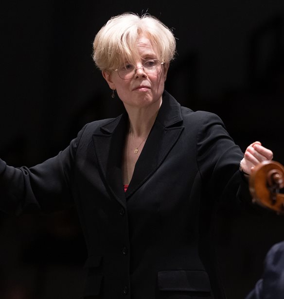 Catherine Larsen Maguire | &#x394;&#x3B9;&#x3B5;&#x3C5;&#x3B8;&#x3CD;&#x3BD;&#x3B5;&#x3B9; &#x3C4;&#x3B7;&#x3BD; Underground Youth Orchestra &#x3C3;&#x3B5; &#x3BC;&#x3AF;&#x3B1; &#x3C3;&#x3C5;&#x3BD;&#x3B1;&#x3C5;&#x3BB;&#x3AF;&#x3B1;- &#x3BF;&#x3C1;&#x3CC;&#x3C3;&#x3B7;&#x3BC;&#x3BF; &#x3C3;&#x3C4;&#x3BF; &#x39C;&#x3AD;&#x3B3;&#x3B1;&#x3C1;&#x3BF; &#x39C;&#x3BF;&#x3C5;&#x3C3;&#x3B9;&#x3BA;&#x3AE;&#x3C2;