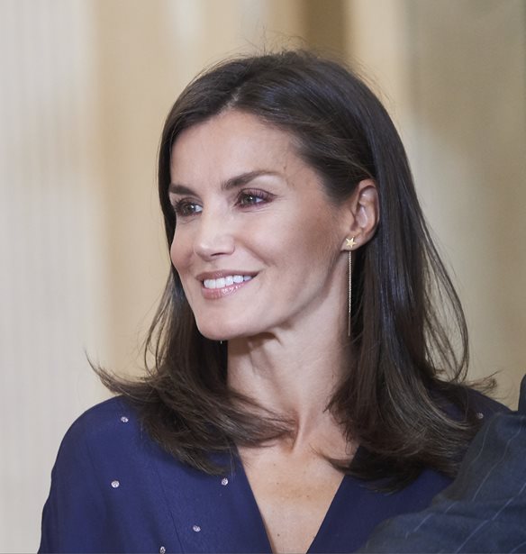 B&#x3B1;&#x3C3;&#x3AF;&#x3BB;&#x3B9;&#x3C3;&#x3C3;&#x3B1; Letizia | &#x3A0;&#x3B9;&#x3BF; &#x3BA;&#x3BF;&#x3BC;&#x3C8;&#x3AE; &#x3B1;&#x3C0;&#x3CC; &#x3C0;&#x3BF;&#x3C4;&#x3AD; &#x3BC;&#x3B5; &#x3BD;&#x3AD;&#x3BF; hairlook &#x3BA;&#x3B1;&#x3B9; &#x3C6;&#x3BB;&#x3BF;&#x3C1;&#x3AC;&#x3BB; &#x3C6;&#x3CC;&#x3C1;&#x3B5;&#x3BC;&#x3B1;