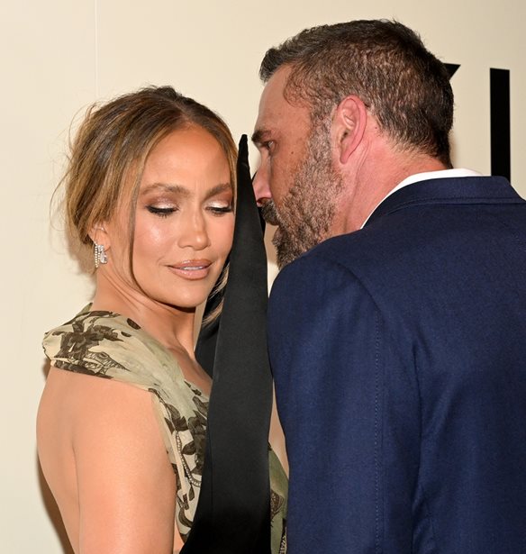 Jennifer Lopez | &#x397; &#x3B9;&#x3B4;&#x3B9;&#x3B1;&#x3AF;&#x3C4;&#x3B5;&#x3C1;&#x3B7; &#x3C3;&#x3C5;&#x3BD;&#x3AC;&#x3BD;&#x3C4;&#x3B7;&#x3C3;&#x3B7; &#x3BC;&#x3B5; &#x3C4;&#x3BF;&#x3BD; Ben Affleck &#x3C3;&#x3C4;&#x3BF; &#x3BA;&#x3CC;&#x3BA;&#x3BA;&#x3B9;&#x3BD;&#x3BF; &#x3C7;&#x3B1;&#x3BB;&#x3AF; &#x3BC;&#x3B5;&#x3C4;&#x3AC; &#x3C4;&#x3BF; &#x3B4;&#x3B9;&#x3B1;&#x3B6;&#x3CD;&#x3B3;&#x3B9;&#x3CC; &#x3C4;&#x3BF;&#x3C5;&#x3C2;
