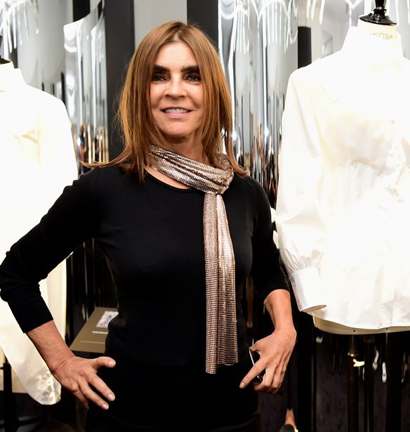 H Carine Roitfeld &#x3B5;&#x3C0;&#x3B9;&#x3C3;&#x3C4;&#x3C1;&#x3AD;&#x3C6;&#x3B5;&#x3B9; &#x3BC;&#x3B5; &#x3C4;&#x3BF; CR Runway