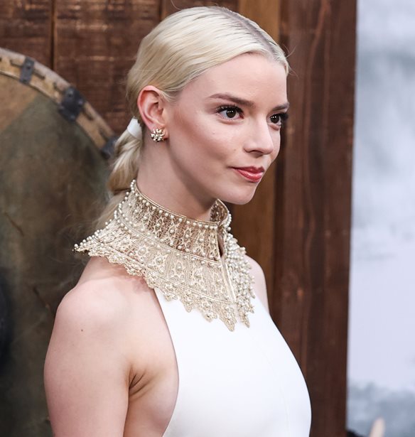 &#x391;&#x3C1;&#x3C1;&#x3B1;&#x3B2;&#x3B9;&#x3C9;&#x3BD;&#x3B9;&#x3AC;&#x3C3;&#x3C4;&#x3B7;&#x3BA;&#x3B5; &#x3B7; Anya Taylor-Joy; &#x39F;&#x3B9; &#x3C6;&#x3C9;&#x3C4;&#x3BF;&#x3B3;&#x3C1;&#x3B1;&#x3C6;&#x3AF;&#x3B5;&#x3C2; &#x3BC;&#x3B5; &#x3C4;&#x3BF; &#x3B1;&#x3C3;&#x3C4;&#x3C1;&#x3B1;&#x3C6;&#x3C4;&#x3B5;&#x3C1;&#x3CC; &#x3B4;&#x3B1;&#x3C7;&#x3C4;&#x3C5;&#x3BB;&#x3AF;&#x3B4;&#x3B9; &#x3C3;&#x3C4;&#x3BF;&#x3BD; &#x3C0;&#x3B1;&#x3C1;&#x3AC;&#x3BC;&#x3B5;&#x3C3;&#x3CC; &#x3C4;&#x3B7;&#x3C2;