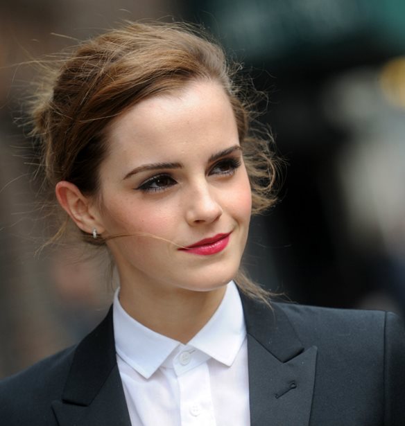 Emma Watson: &#x39F; &#x3B4;&#x3C5;&#x3BD;&#x3B1;&#x3BC;&#x3B9;&#x3BA;&#x3CC;&#x3C2; &#x3B5;&#x3C5;&#x3C7;&#x3B1;&#x3C1;&#x3B9;&#x3C3;&#x3C4;&#x3AE;&#x3C1;&#x3B9;&#x3BF;&#x3C2; &#x3BB;&#x3CC;&#x3B3;&#x3BF;&#x3C2; &#x3C4;&#x3B7;&#x3C2; &#x3C3;&#x3C4;&#x3B1; MTV Movie Awards