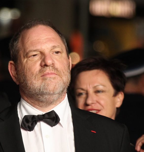 &#x399;&#x3C3;&#x3CC;&#x3B2;&#x3B9;&#x3B1; &#x3B3;&#x3B9;&#x3B1; &#x3C4;&#x3BF;&#x3BD; Harvey Weinstein;