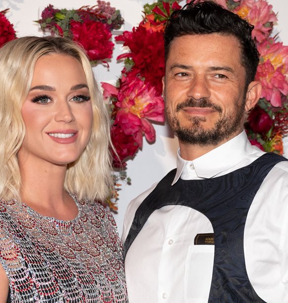 &#x39F; Orlando Bloom &#x3BC;&#x3AC;&#x3C2; &#x3B4;&#x3B5;&#x3AF;&#x3C7;&#x3BD;&#x3B5;&#x3B9; &#x3C4;&#x3BF; &#x3B4;&#x3C9;&#x3BC;&#x3AC;&#x3C4;&#x3B9;&#x3BF; &#x3C4;&#x3B7;&#x3C2; &#x3BA;&#x3CC;&#x3C1;&#x3B7;&#x3C2; &#x3C4;&#x3BF;&#x3C5;, &#x3B5;&#x3BD;&#x3CE; &#x3C0;&#x3B1;&#x3C1;&#x3AC;&#x3BB;&#x3BB;&#x3B7;&#x3BB;&#x3B1; &#x3C3;&#x3C5;&#x3BD;&#x3B1;&#x3C1;&#x3BC;&#x3BF;&#x3BB;&#x3BF;&#x3B3;&#x3B5;&#x3AF; &#x3C4;&#x3B1; &#x3C0;&#x3B1;&#x3B9;&#x3B4;&#x3B9;&#x3BA;&#x3AC; &#x3AD;&#x3C0;&#x3B9;&#x3C0;&#x3BB;&#x3B1;