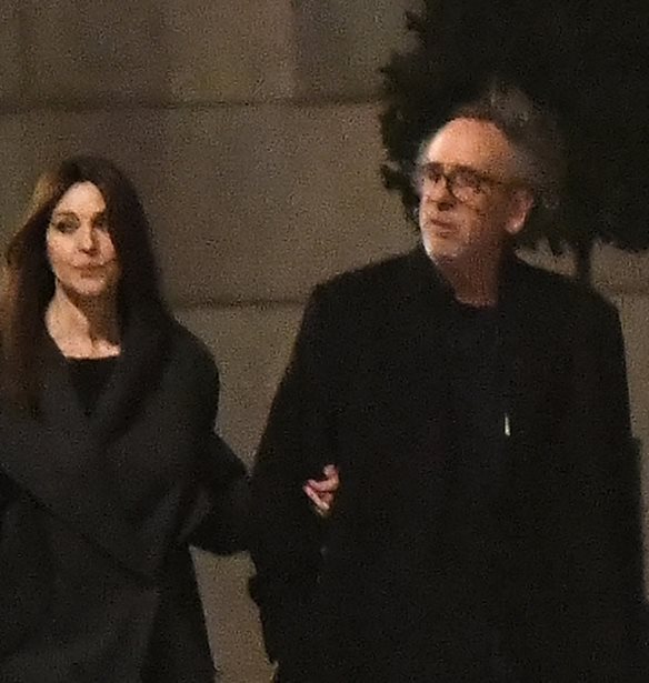 Monica Bellucci - Tim Burton | &#x39F;&#x3B9; &#x3C6;&#x3C9;&#x3C4;&#x3BF;&#x3B3;&#x3C1;&#x3B1;&#x3C6;&#x3AF;&#x3B5;&#x3C2; &#x3B1;&#x3C0;&#x3CC; &#x3C4;&#x3B7; &#x3BD;&#x3AD;&#x3B1; &#x3C1;&#x3BF;&#x3BC;&#x3B1;&#x3BD;&#x3C4;&#x3B9;&#x3BA;&#x3AE; &#x3B1;&#x3C0;&#x3CC;&#x3B4;&#x3C1;&#x3B1;&#x3C3;&#x3B7; &#x3C3;&#x3C4;&#x3B7; &#x39C;&#x3B1;&#x3B4;&#x3C1;&#x3AF;&#x3C4;&#x3B7;