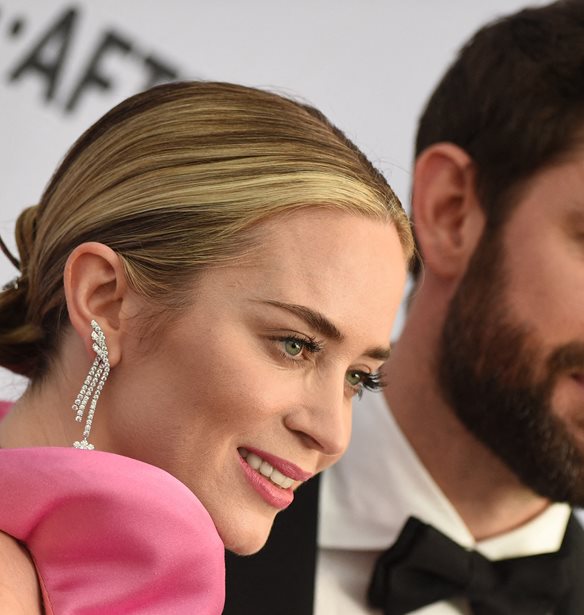 &quot;&#x398;&#x3B1; &#x3AE;&#x3BC;&#x3BF;&#x3C5;&#x3BD; &#x3C3;&#x3C4;&#x3BF; &#x3C0;&#x3BF;&#x3C5;&#x3B8;&#x3B5;&#x3BD;&#x3AC; &#x3C7;&#x3C9;&#x3C1;&#x3AF;&#x3C2; &#x3B5;&#x3BA;&#x3B5;&#x3AF;&#x3BD;&#x3B7;&quot; | &#x397; &#x3C1;&#x3BF;&#x3BC;&#x3B1;&#x3BD;&#x3C4;&#x3B9;&#x3BA;&#x3AE; &#x3B1;&#x3C6;&#x3B9;&#x3AD;&#x3C1;&#x3C9;&#x3C3;&#x3B7; &#x3C4;&#x3BF;&#x3C5; John Krasinksi &#x3C3;&#x3C4;&#x3B7; &#x3C3;&#x3CD;&#x3B6;&#x3C5;&#x3B3;&#x3CC; &#x3C4;&#x3BF;&#x3C5;, Emily Blunt