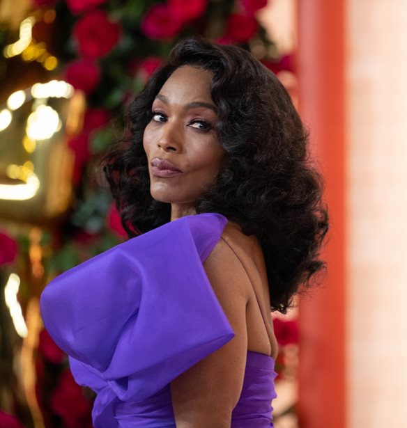 Angela Bassett | &#x397; &#x3B1;&#x3BD;&#x3C4;&#x3AF;&#x3B4;&#x3C1;&#x3B1;&#x3C3;&#x3AE; &#x3C4;&#x3B7;&#x3C2; &#x3CC;&#x3C4;&#x3B1;&#x3BD; &#x3AD;&#x3C7;&#x3B1;&#x3C3;&#x3B5; &#x3C4;&#x3BF; Oscar &#x3B1;&#x3C0;&#x3CC; &#x3C4;&#x3B7;&#x3BD; Jamie Lee Curtis &#x3AD;&#x3B3;&#x3B9;&#x3BD;&#x3B5; viral &#x3C3;&#x3C4;&#x3BF; Twitter