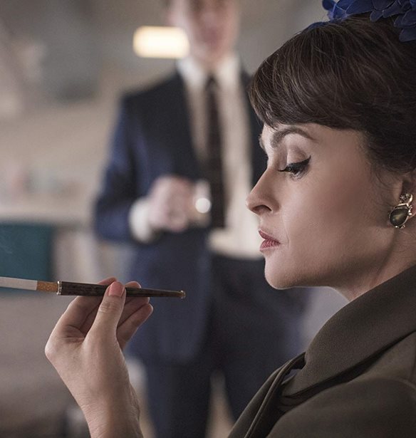 Helena Bonham Carter: &#x3A4;&#x3BF; &#x3C0;&#x3B9;&#x3BF; &#x3B1;&#x3BA;&#x3C1;&#x3B1;&#x3AF;&#x3BF; &#x3C0;&#x3C1;&#x3AC;&#x3B3;&#x3BC;&#x3B1; &#x3C0;&#x3BF;&#x3C5; &#x3AD;&#x3BA;&#x3B1;&#x3BD;&#x3B5; &#x3B3;&#x3B9;&#x3B1; &#x3BD;&#x3B1; &#x3B5;&#x3BD;&#x3C3;&#x3B1;&#x3C1;&#x3BA;&#x3CE;&#x3C3;&#x3B5;&#x3B9; &#x3C4;&#x3B7;&#x3BD; &#x3C0;&#x3C1;&#x3B9;&#x3B3;&#x3BA;&#x3AF;&#x3C0;&#x3B9;&#x3C3;&#x3C3;&#x3B1; &#x39C;&#x3B1;&#x3C1;&#x3B3;&#x3B1;&#x3C1;&#x3AF;&#x3C4;&#x3B1;