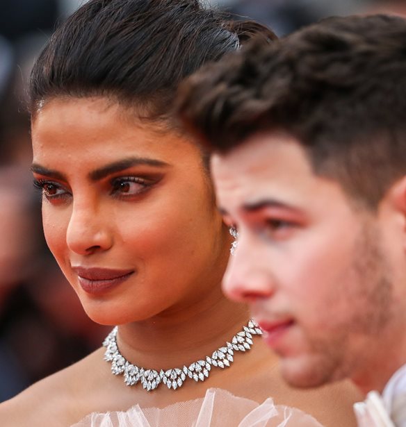 Priyanka Chopra - Nick Jonas | &#x388;&#x3B4;&#x3B5;&#x3B9;&#x3BE;&#x3B1;&#x3BD; &#x3B3;&#x3B9;&#x3B1; &#x3C0;&#x3C1;&#x3CE;&#x3C4;&#x3B7; &#x3C6;&#x3BF;&#x3C1;&#x3AC; &#x3C4;&#x3BF; &#x3C0;&#x3C1;&#x3CC;&#x3C3;&#x3C9;&#x3C0;&#x3BF; &#x3C4;&#x3B7;&#x3C2; &#x3BA;&#x3CC;&#x3C1;&#x3B7;&#x3C2; &#x3C4;&#x3BF;&#x3C5;&#x3C2;, Malti Marie