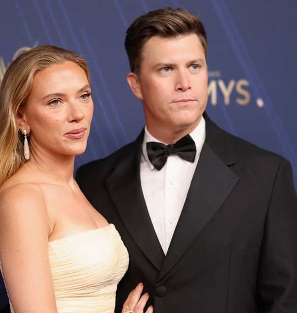 Emmys 2025 | &#x397; &#x3C3;&#x3C0;&#x3AC;&#x3BD;&#x3B9;&#x3B1; &#x3B5;&#x3BC;&#x3C6;&#x3AC;&#x3BD;&#x3B9;&#x3C3;&#x3B7; &#x3C4;&#x3B7;&#x3C2; Scarlett Johansson &#x3BC;&#x3B5; &#x3C4;&#x3BF;&#x3BD; &#x3C3;&#x3CD;&#x3B6;&#x3C5;&#x3B3;&#x3CC; &#x3C4;&#x3B7;&#x3C2; &#x3C3;&#x3C4;&#x3BF; &#x3BA;&#x3CC;&#x3BA;&#x3BA;&#x3B9;&#x3BD;&#x3BF; &#x3C7;&#x3B1;&#x3BB;&#x3AF;
