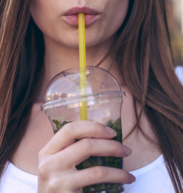 Κάνεις διαλειμματική νηστεία; Τι μπορείς να πίνεις τις ώρες που δεν τρως