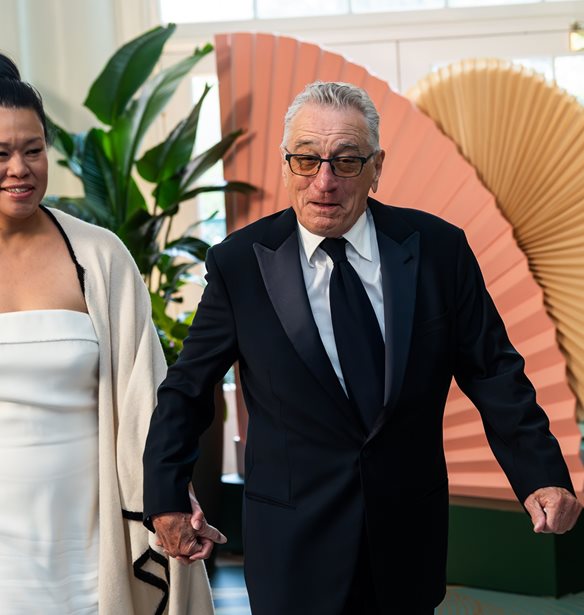 Robert De Niro | &#x397; &#x3B5;&#x3BC;&#x3C6;&#x3AC;&#x3BD;&#x3B9;&#x3C3;&#x3B7; &#x3BC;&#x3B5; &#x3C4;&#x3B7; &#x3C3;&#x3CD;&#x3BD;&#x3C4;&#x3C1;&#x3BF;&#x3C6;&#x3CC; &#x3C4;&#x3BF;&#x3C5;, Tiffany Chen &#x3C3;&#x3C4;&#x3BF;&#x3BD; &#x39B;&#x3B5;&#x3C5;&#x3BA;&#x3CC; &#x39F;&#x3AF;&#x3BA;&#x3BF;
