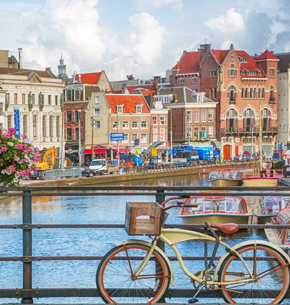 &#x391;&#x3C5;&#x3C3;&#x3C4;&#x3B7;&#x3C1;&#x3CC; lockdown &#x3C3;&#x3C4;&#x3B7;&#x3BD; &#x39F;&#x3BB;&#x3BB;&#x3B1;&#x3BD;&#x3B4;&#x3AF;&#x3B1; &#x3BC;&#x3AD;&#x3C7;&#x3C1;&#x3B9; &#x3C4;&#x3B9;&#x3C2; 14 &#x399;&#x3B1;&#x3BD;&#x3BF;&#x3C5;&#x3B1;&#x3C1;&#x3AF;&#x3BF;&#x3C5;