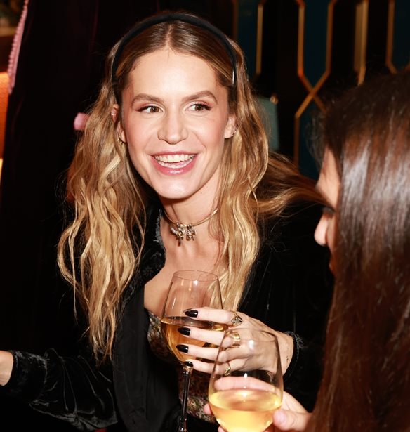 Ευγενία Νιάρχου | Η γιορτινή καθημερινότητά της στο St. Moritz