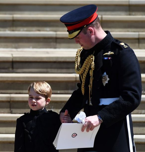 &#x39F; &#x3C0;&#x3C1;&#x3AF;&#x3B3;&#x3BA;&#x3B9;&#x3C0;&#x3B1;&#x3C2; George &#x3B1;&#x3C0;&#x3BF;&#x3BA;&#x3AC;&#x3BB;&#x3C5;&#x3C8;&#x3B5; (&#x3C4;&#x3C5;&#x3C7;&#x3B1;&#x3AF;&#x3B1;) &#x3C4;&#x3BF; &#x3C0;&#x3B1;&#x3C1;&#x3B1;&#x3C4;&#x3C3;&#x3BF;&#x3CD;&#x3BA;&#x3BB;&#x3B9; &#x3C4;&#x3BF;&#x3C5;