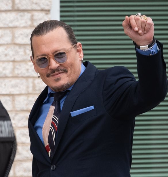 Johnny Depp | &#x397; &#x3B4;&#x3B9;&#x3BA;&#x3B1;&#x3C3;&#x3C4;&#x3B9;&#x3BA;&#x3AE; &#x3B4;&#x3B9;&#x3B1;&#x3BC;&#x3AC;&#x3C7;&#x3B7; &#x3C4;&#x3BF;&#x3C5; &#x3BC;&#x3B5; &#x3C4;&#x3B7;&#x3BD; Amber Heard &#x3B8;&#x3B1; &#x3B3;&#x3AF;&#x3BD;&#x3B5;&#x3B9; &#x3C4;&#x3B1;&#x3B9;&#x3BD;&#x3AF;&#x3B1;