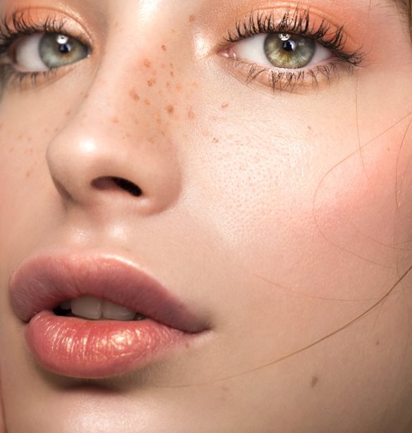 Glow Up | Όλα τα tips για αψεγάδιαστο δέρμα από την κορυφή ως τα νύχια και λεία λαμπερά μαλλιά