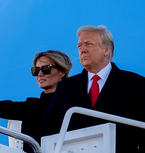 Melania Trump | &#x395;&#x3B8;&#x3B5;&#x3AC;&#x3B8;&#x3B7; &#x3BC;&#x3B5;&#x3C4;&#x3AC; &#x3B1;&#x3C0;&#x3CC; &#x3BA;&#x3B1;&#x3B9;&#x3C1;&#x3CC; &#x3C3;&#x3C4;&#x3BF; &#x3C0;&#x3BB;&#x3B5;&#x3C5;&#x3C1;&#x3CC; &#x3C4;&#x3BF;&#x3C5; Donald Trump