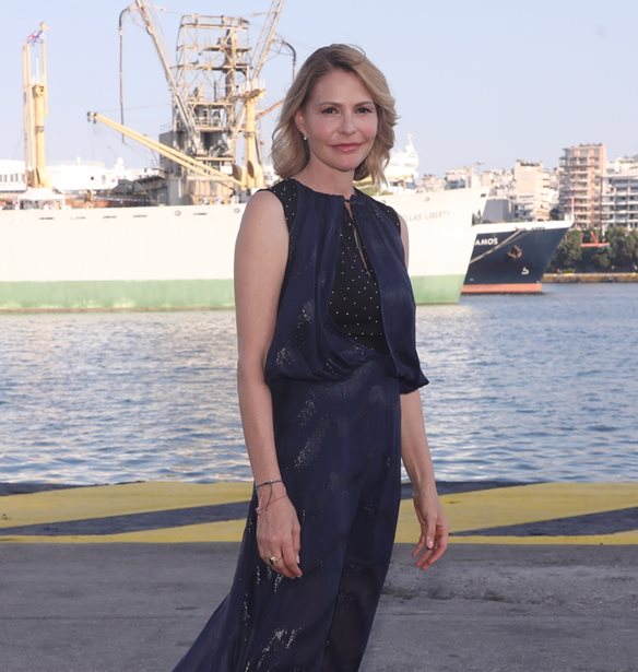 &#x397; &#x3A4;&#x3B6;&#x3AD;&#x3BD;&#x3B7; &#x39C;&#x3C0;&#x3B1;&#x3BB;&#x3B1;&#x3C4;&#x3C3;&#x3B9;&#x3BD;&#x3BF;&#x3CD; &#x3BC;&#x3B5; &#x3C4;&#x3BF; &#x3C0;&#x3B1;&#x3BD;&#x3C4;&#x3B5;&#x3BB;&#x3CC;&#x3BD;&#x3B9; &#x3C0;&#x3BF;&#x3C5; &#x3C3;&#x3C5;&#x3BD;&#x3B1;&#x3B3;&#x3C9;&#x3BD;&#x3AF;&#x3B6;&#x3B5;&#x3C4;&#x3B1;&#x3B9; &#x3C3;&#x3B5; &#x3B5;&#x3C5;&#x3B5;&#x3BB;&#x3B9;&#x3BE;&#x3AF;&#x3B1; &#x3C4;&#x3BF; &#x3C4;&#x3B6;&#x3B9;&#x3BD; &#x3C0;&#x3B1;&#x3BD;&#x3C4;&#x3B5;&#x3BB;&#x3CC;&#x3BD;&#x3B9;