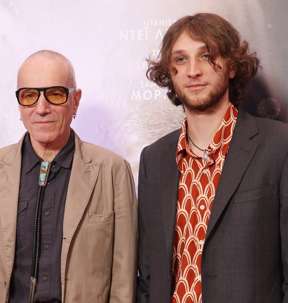 &#x3A3;&#x3C4;&#x3B7;&#x3BD; &#x391;&#x3B8;&#x3AE;&#x3BD;&#x3B1; &#x3BF; Daniel-Day Lewis &#x3BC;&#x3B5; &#x3C4;&#x3BF;&#x3BD; &#x3B3;&#x3B9;&#x3BF; &#x3C4;&#x3BF;&#x3C5;, Ronan | &#x39F; &#x3BB;&#x3CC;&#x3B3;&#x3BF;&#x3C2; &#x3C4;&#x3B7;&#x3C2; &#x3B5;&#x3C0;&#x3AF;&#x3C3;&#x3BA;&#x3B5;&#x3C8;&#x3AE;&#x3C2; &#x3C4;&#x3BF;&#x3C5;&#x3C2; &#x3C3;&#x3C4;&#x3B7; &#x3C7;&#x3CE;&#x3C1;&#x3B1; &#x3BC;&#x3B1;&#x3C2;