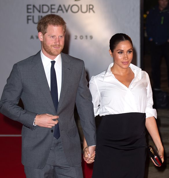 &#x397; Meghan Markle &#x3C6;&#x3CC;&#x3C1;&#x3B5;&#x3C3;&#x3B5; &#x3C4;&#x3B1; &#x3C0;&#x3B9;&#x3BF; &#x3B5;&#x3BD;&#x3C4;&#x3C5;&#x3C0;&#x3C9;&#x3C3;&#x3B9;&#x3B1;&#x3BA;&#x3AC; mules