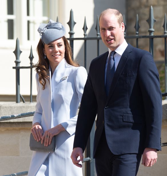 &#x397; Kate Middleton &#x3BA;&#x3B1;&#x3B9; &#x3BF; &#x3C0;&#x3C1;&#x3AF;&#x3B3;&#x3BA;&#x3B9;&#x3C0;&#x3B1;&#x3C2; William &#x3B2;&#x3B3;&#x3AE;&#x3BA;&#x3B1;&#x3BD; &#x3BA;&#x3C1;&#x3C5;&#x3C6;&#x3AC; &#x3C1;&#x3B1;&#x3BD;&#x3C4;&#x3B5;&#x3B2;&#x3BF;&#x3CD;