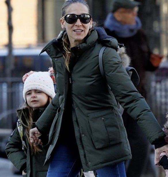 Sarah Jessica Parker- Naomi Watts: &#x3A0;&#x3BF;&#x3CD; &#x3C4;&#x3B9;&#x3C2; &#x3C3;&#x3C5;&#x3BD;&#x3AD;&#x3BB;&#x3B1;&#x3B2;&#x3B5; &#x3BF; &#x3C6;&#x3C9;&#x3C4;&#x3BF;&#x3B3;&#x3C1;&#x3B1;&#x3C6;&#x3B9;&#x3BA;&#x3CC;&#x3C2; &#x3C6;&#x3B1;&#x3BA;&#x3CC;&#x3C2;;