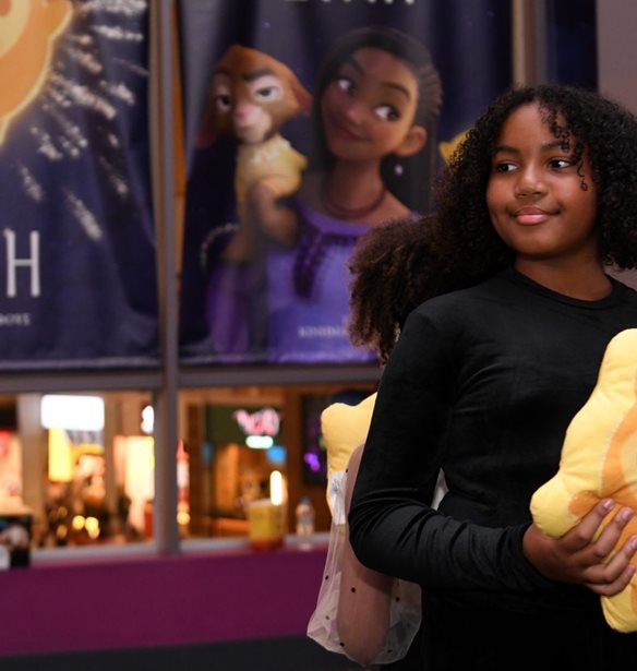 &quot;&#x395;&#x3C5;&#x3C7;&#x3AE;&quot;: &#x3A4;&#x3BF; TheMamagers &#x3C3;&#x3C4;&#x3B7;&#x3BD; &#x3C0;&#x3B9;&#x3BF; &#x3BC;&#x3B1;&#x3B3;&#x3B9;&#x3BA;&#x3AE; &#x3BA;&#x3B9;&#x3BD;&#x3B7;&#x3BC;&#x3B1;&#x3C4;&#x3BF;&#x3B3;&#x3C1;&#x3B1;&#x3C6;&#x3B9;&#x3BA;&#x3AE; &#x3C0;&#x3C1;&#x3B5;&#x3BC;&#x3B9;&#x3AD;&#x3C1;&#x3B1; &#x3BC;&#x3B1;&#x3B6;&#x3AF; &#x3BC;&#x3B5; &#x3B1;&#x3B3;&#x3B1;&#x3C0;&#x3B7;&#x3BC;&#x3AD;&#x3BD;&#x3BF;&#x3C5;&#x3C2; &#x3BC;&#x3B1;&#x3C2; celebrities &#x3BA;&#x3B1;&#x3B9; Influencers