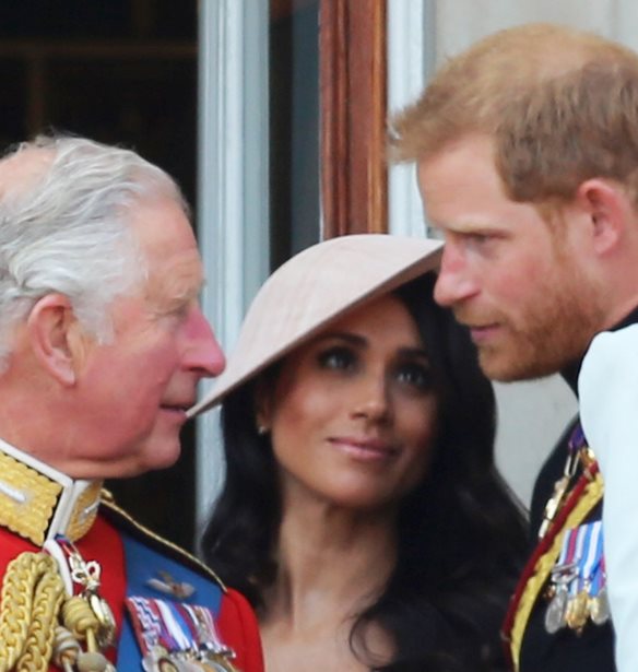 &#x393;&#x3B9;&#x3B1;&#x3C4;&#x3AF; &#x3BF; &#x3B2;&#x3B1;&#x3C3;&#x3B9;&#x3BB;&#x3B9;&#x3AC;&#x3C2; &#x39A;&#x3AC;&#x3C1;&#x3BF;&#x3BB;&#x3BF;&#x3C2; &#x3B4;&#x3B5;&#x3BD; &#x3C0;&#x3C1;&#x3CC;&#x3BA;&#x3B5;&#x3B9;&#x3C4;&#x3B1;&#x3B9; &#x3BD;&#x3B1; &#x3B1;&#x3C6;&#x3B1;&#x3B9;&#x3C1;&#x3AD;&#x3C3;&#x3B5;&#x3B9; &#x3C4;&#x3BF;&#x3C5;&#x3C2; &#x3C4;&#x3AF;&#x3C4;&#x3BB;&#x3BF;&#x3C5;&#x3C2; &#x3C4;&#x3BF;&#x3C5; &#x3C0;&#x3C1;&#x3AF;&#x3B3;&#x3BA;&#x3B9;&#x3C0;&#x3B1; Harry &#x3BA;&#x3B1;&#x3B9; &#x3C4;&#x3B7;&#x3C2; Meghan Markle