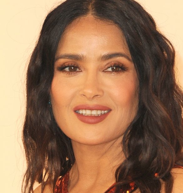 Salma Hayek: &quot;&#x395;&#x3AF;&#x3BC;&#x3B1;&#x3B9; &#x3C4;&#x3CC;&#x3C3;&#x3BF; &#x3B5;&#x3C5;&#x3B3;&#x3BD;&#x3CE;&#x3BC;&#x3C9;&#x3BD; &#x3C0;&#x3BF;&#x3C5; &#x3AD;&#x3C7;&#x3C9; &#x3B1;&#x3BA;&#x3CC;&#x3BC;&#x3B1; &#x3C4;&#x3BF; &#x3C0;&#x3C1;&#x3BF;&#x3BD;&#x3CC;&#x3BC;&#x3B9;&#x3BF; &#x3BD;&#x3B1; &#x3B1;&#x3C0;&#x3BF;&#x3BB;&#x3B1;&#x3BC;&#x3B2;&#x3AC;&#x3BD;&#x3C9; &#x3C4;&#x3B7; &#x3BC;&#x3B7;&#x3C4;&#x3AD;&#x3C1;&#x3B1; &#x3BC;&#x3BF;&#x3C5;&quot;