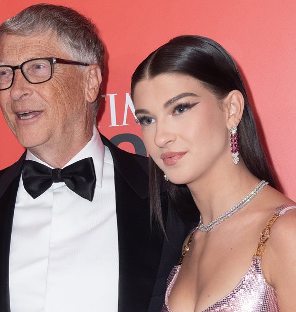 Phoebe Gates | &#x3A4;&#x3BF; slip dress &#x3C0;&#x3BF;&#x3C5; &#x3B5;&#x3C0;&#x3AD;&#x3BB;&#x3B5;&#x3BE;&#x3B5; &#x3B7; &#x3BA;&#x3CC;&#x3C1;&#x3B7; &#x3C4;&#x3BF;&#x3C5; Bill Gates &#x3C3;&#x3C4;&#x3BF; &#x3BA;&#x3CC;&#x3BA;&#x3BA;&#x3B9;&#x3BD;&#x3BF; &#x3C7;&#x3B1;&#x3BB;&#x3AF;