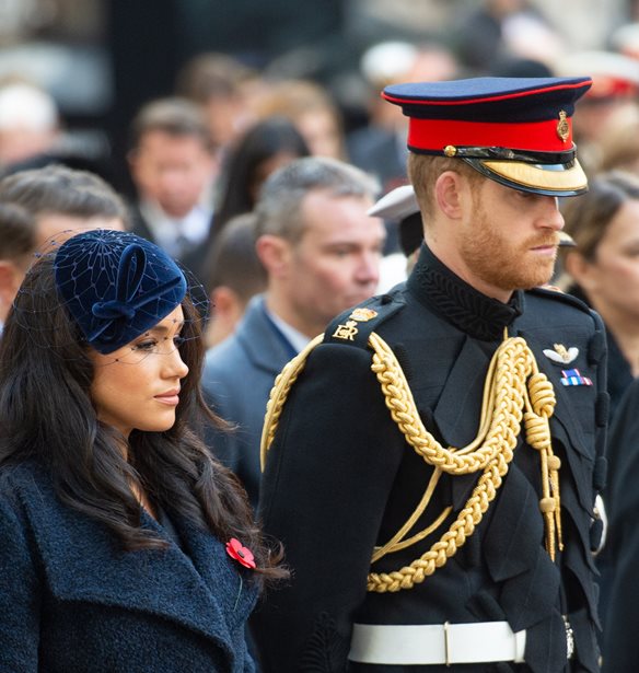 &#x39F; &#x3C0;&#x3C1;&#x3AF;&#x3B3;&#x3BA;&#x3B9;&#x3C0;&#x3B1;&#x3C2; Harry &#x3B8;&#x3B1; &#x3C6;&#x3BF;&#x3C1;&#x3AD;&#x3C3;&#x3B5;&#x3B9; &#x3BE;&#x3B1;&#x3BD;&#x3AC; &#x3C4;&#x3B7; &#x3C3;&#x3C4;&#x3C1;&#x3B1;&#x3C4;&#x3B9;&#x3C9;&#x3C4;&#x3B9;&#x3BA;&#x3AE; &#x3C4;&#x3BF;&#x3C5; &#x3C3;&#x3C4;&#x3BF;&#x3BB;&#x3AE; &#x3B3;&#x3B9;&#x3B1; &#x3BD;&#x3B1; &#x3C4;&#x3B9;&#x3BC;&#x3AE;&#x3C3;&#x3B5;&#x3B9; &#x3C4;&#x3B7; &#x3B2;&#x3B1;&#x3C3;&#x3AF;&#x3BB;&#x3B9;&#x3C3;&#x3C3;&#x3B1; &#x395;&#x3BB;&#x3B9;&#x3C3;&#x3AC;&#x3B2;&#x3B5;&#x3C4; (&#x3B1;&#x3BB;&#x3BB;&#x3AC; &#x3CC;&#x3C7;&#x3B9; &#x3C3;&#x3C4;&#x3B7;&#x3BD; &#x3BA;&#x3B7;&#x3B4;&#x3B5;&#x3AF;&#x3B1;)