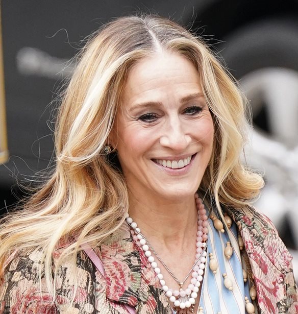 Sarah Jessica Parker | &#x397; &#x3C6;&#x3C9;&#x3C4;&#x3BF;&#x3B3;&#x3C1;&#x3B1;&#x3C6;&#x3AF;&#x3B1; &#x3BC;&#x3B5; &#x3C4;&#x3B9;&#x3C2; &#x3B4;&#x3AF;&#x3B4;&#x3C5;&#x3BC;&#x3B5;&#x3C2; &#x3BA;&#x3CC;&#x3C1;&#x3B5;&#x3C2; &#x3C4;&#x3B7;&#x3C2; &#x3C0;&#x3BF;&#x3C5; &#x3C0;&#x3C1;&#x3BF;&#x3BA;&#x3AC;&#x3BB;&#x3B5;&#x3C3;&#x3B5; &#x3B8;&#x3CD;&#x3B5;&#x3BB;&#x3BB;&#x3B1; &#x3B5;&#x3C1;&#x3C9;&#x3C4;&#x3AE;&#x3C3;&#x3B5;&#x3C9;&#x3BD;
