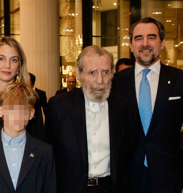 &#x3A7;&#x3C1;&#x3C5;&#x3C3;&#x3AE; &#x392;&#x3B1;&#x3C1;&#x3B4;&#x3B9;&#x3BD;&#x3BF;&#x3B3;&#x3B9;&#x3AC;&#x3BD;&#x3BD;&#x3B7; | &#x39C;&#x3B5; &#x3C4;&#x3B1; &#x3B4;&#x3CD;&#x3BF; &#x3C4;&#x3B7;&#x3C2; &#x3C0;&#x3B1;&#x3B9;&#x3B4;&#x3B9;&#x3AC;, &#x3C4;&#x3BF;&#x3BD; &#x3C0;&#x3B1;&#x3C4;&#x3AD;&#x3C1;&#x3B1; &#x3C4;&#x3B7;&#x3C2; &#x3BA;&#x3B1;&#x3B9; &#x3C4;&#x3BF;&#x3BD; &#x39D;&#x3B9;&#x3BA;&#x3CC;&#x3BB;&#x3B1;&#x3BF; &#x39D;&#x3C4;&#x3B5; &#x393;&#x3BA;&#x3C1;&#x3B5;&#x3C2; &#x3C3;&#x3B5; &#x3BC;&#x3AF;&#x3B1; &#x3BE;&#x3B5;&#x3C7;&#x3C9;&#x3C1;&#x3B9;&#x3C3;&#x3C4;&#x3AE; &#x3B2;&#x3C1;&#x3B1;&#x3B4;&#x3B9;&#x3AC; &#x3B3;&#x3B9;&#x3B1; &#x3C4;&#x3B7;&#x3BD; &#x3BF;&#x3B9;&#x3BA;&#x3BF;&#x3B3;&#x3AD;&#x3BD;&#x3B5;&#x3B9;&#x3AC; &#x3C4;&#x3B7;&#x3C2;