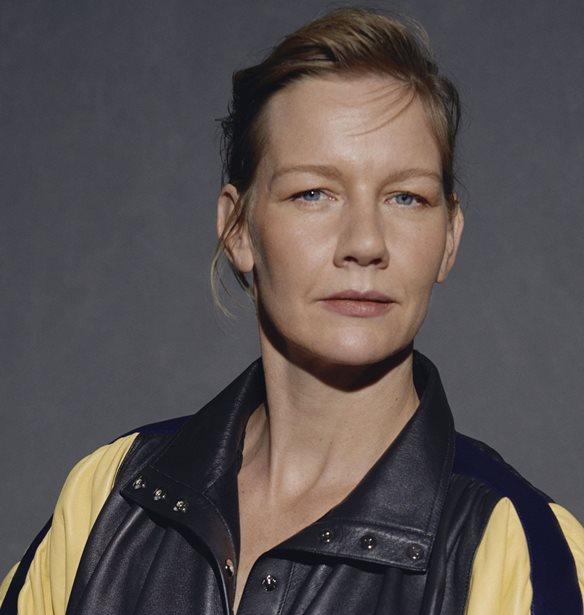 &#x397; Sandra H&#xFC;ller &#x3BC;&#x3B9;&#x3BB;&#x3AC;&#x3B5;&#x3B9; &#x3BA;&#x3B1;&#x3B9; &#x3C6;&#x3C9;&#x3C4;&#x3BF;&#x3B3;&#x3C1;&#x3B1;&#x3C6;&#x3AF;&#x3B6;&#x3B5;&#x3C4;&#x3B1;&#x3B9; &#x3B1;&#x3C0;&#x3BF;&#x3BA;&#x3BB;&#x3B5;&#x3B9;&#x3C3;&#x3C4;&#x3B9;&#x3BA;&#x3AC; &#x3B3;&#x3B9;&#x3B1; &#x3C4;&#x3B7; Madame Figaro