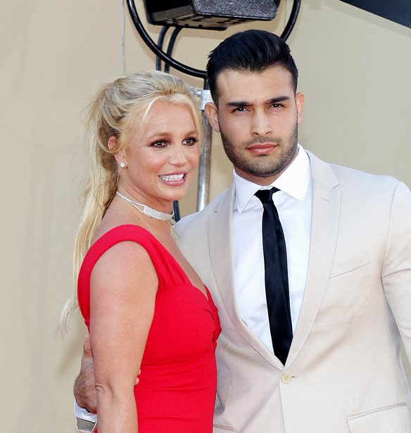 &#x397; Britney Spears &#x3C3;&#x3C4;&#x3B1; &#x3C0;&#x3C1;&#x3CC;&#x3B8;&#x3C5;&#x3C1;&#x3B1; &#x3BD;&#x3B5;&#x3C5;&#x3C1;&#x3B9;&#x3BA;&#x3BF;&#x3CD; &#x3BA;&#x3BB;&#x3BF;&#x3BD;&#x3B9;&#x3C3;&#x3BC;&#x3BF;&#x3CD; - &#x397; &#x3C0;&#x3B1;&#x3C1;&#x3AD;&#x3BC;&#x3B2;&#x3B1;&#x3C3;&#x3B7; &#x3C0;&#x3BF;&#x3C5; &#x3C0;&#x3C1;&#x3BF;&#x3B5;&#x3C4;&#x3BF;&#x3AF;&#x3BC;&#x3B1;&#x3B6;&#x3B5; &#x3B7; &#x3BF;&#x3B9;&#x3BA;&#x3BF;&#x3B3;&#x3AD;&#x3BD;&#x3B5;&#x3B9;&#x3AC; &#x3C4;&#x3B7;&#x3C2;