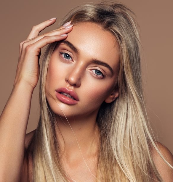 Η σειρά περιποίησης μαλλιών που θα σου χαρίσει τα πιο λεία και απαλά μαλλιά