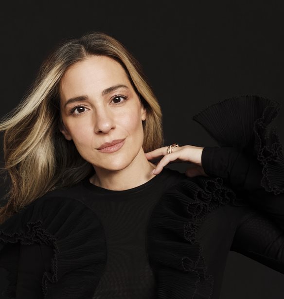 Η μουσική του Μίκη Θεοδωράκη και του Μάνου Χατζιδάκι ταξιδεύει σε 21 σημεία του πλανήτη μέσα από μία νέα παγκόσμια περιοδεία