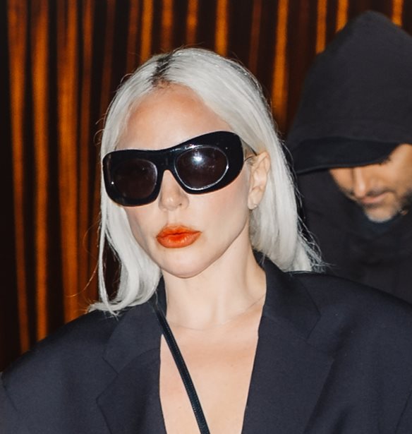 &#x3A4;&#x3B9; &#x3C3;&#x3C5;&#x3BC;&#x3B2;&#x3B1;&#x3AF;&#x3BD;&#x3B5;&#x3B9; &#x3BC;&#x3B5; &#x3C4;&#x3B7; Lady Gaga; &#x3A4;&#x3BF; &#x3C0;&#x3C1;&#x3CC;&#x3B2;&#x3BB;&#x3B7;&#x3BC;&#x3B1; &#x3C5;&#x3B3;&#x3B5;&#x3AF;&#x3B1;&#x3C2; &#x3C0;&#x3BF;&#x3C5; &#x3C4;&#x3B7;&#x3BD; &#x3B1;&#x3BD;&#x3AC;&#x3B3;&#x3BA;&#x3B1;&#x3C3;&#x3B5; &#x3BD;&#x3B1; &#x3B1;&#x3BA;&#x3C5;&#x3C1;&#x3CE;&#x3C3;&#x3B5;&#x3B9; &#x3C3;&#x3C5;&#x3BD;&#x3B1;&#x3C5;&#x3BB;&#x3AF;&#x3B1; &#x3C4;&#x3B7;&#x3C2; &#x3C3;&#x3C4;&#x3BF; Miami &#x3BA;&#x3C5;&#x3C1;&#x3B9;&#x3BF;&#x3BB;&#x3B5;&#x3BA;&#x3C4;&#x3B9;&#x3BA;&#x3AC; &#x3C4;&#x3B7;&#x3BD; &#x3C4;&#x3B5;&#x3BB;&#x3B5;&#x3C5;&#x3C4;&#x3B1;&#x3AF;&#x3B1; &#x3C3;&#x3C4;&#x3B9;&#x3B3;&#x3BC;&#x3AE;
