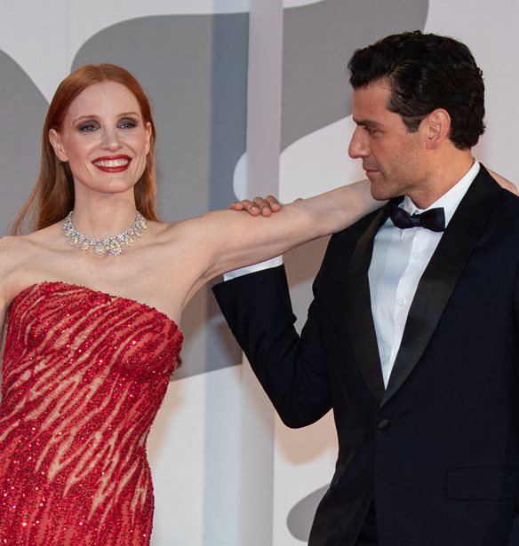 Oscar Isaac | &#x397; &#x3C0;&#x3B5;&#x3C1;&#x3AF;&#x3B5;&#x3C1;&#x3B3;&#x3B7; &#x3B5;&#x3BE;&#x3AE;&#x3B3;&#x3B7;&#x3C3;&#x3AE; &#x3C4;&#x3BF;&#x3C5; &#x3B3;&#x3B9;&#x3B1; &#x3C4;&#x3BF; &#x3C6;&#x3B9;&#x3BB;&#x3AF; &#x3C4;&#x3BF;&#x3C5; &#x3C3;&#x3C4;&#x3B7;&#x3BD; Jessica Chastain &#x3C3;&#x3C4;&#x3BF; &#x3BA;&#x3CC;&#x3BA;&#x3BA;&#x3B9;&#x3BD;&#x3BF; &#x3C7;&#x3B1;&#x3BB;&#x3AF; &#x3C4;&#x3BF;&#x3C5; &#x3C6;&#x3B5;&#x3C3;&#x3C4;&#x3B9;&#x3B2;&#x3AC;&#x3BB; &#x392;&#x3B5;&#x3BD;&#x3B5;&#x3C4;&#x3AF;&#x3B1;&#x3C2;