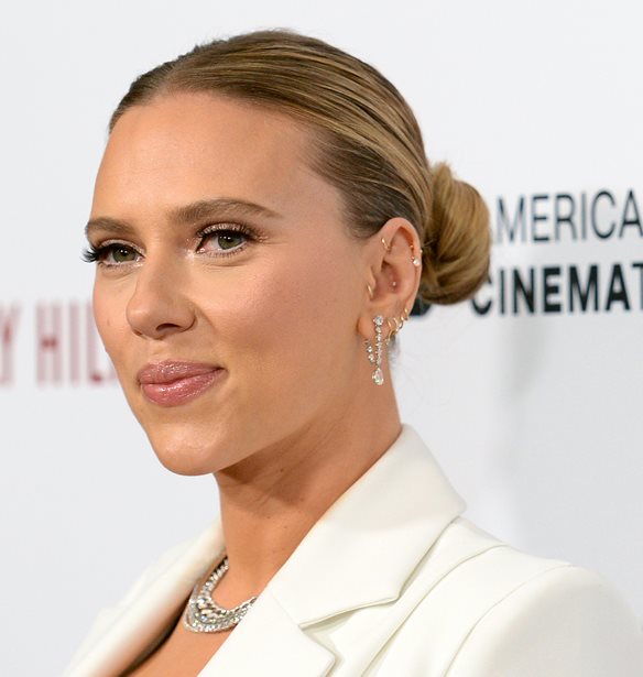 &#x397; Scarlett Johansson &#x3B5;&#x3BE;&#x3AE;&#x3B3;&#x3B7;&#x3C3;&#x3B5; &#x3C4;&#x3B7;&#x3BD; &#x3AD;&#x3BC;&#x3C0;&#x3BD;&#x3B5;&#x3C5;&#x3C3;&#x3B7; &#x3C0;&#x3AF;&#x3C3;&#x3C9; &#x3B1;&#x3C0;&#x3CC; &#x3C4;&#x3BF; &#x3CC;&#x3BD;&#x3BF;&#x3BC;&#x3B1; &#x3C4;&#x3BF;&#x3C5; &#x3B3;&#x3B9;&#x3BF;&#x3C5; &#x3C4;&#x3B7;&#x3C2;