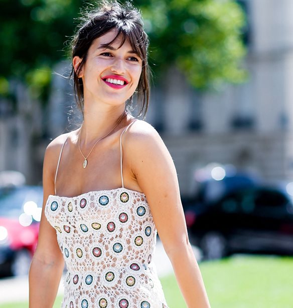 Τα καλοκαιρινά κομμάτια που φοράνε ξανά και ξανά οι Γαλλίδες