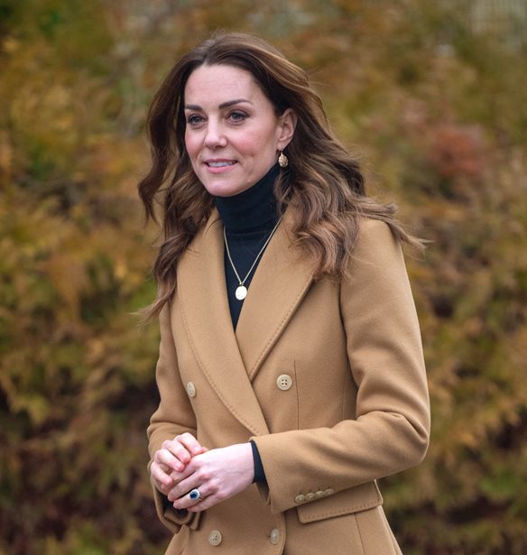 &#x397; Kate Middleton &#x3C6;&#x3CC;&#x3C1;&#x3B5;&#x3C3;&#x3B5; &#x3AD;&#x3BD;&#x3B1; &#x3B1;&#x3C0;&#x3CC; &#x3C4;&#x3B1; &#x3C0;&#x3B9;&#x3BF; &#x3B4;&#x3B9;&#x3B1;&#x3C7;&#x3C1;&#x3BF;&#x3BD;&#x3B9;&#x3BA;&#x3AC; &#x3C0;&#x3B1;&#x3BB;&#x3C4;&#x3CC;