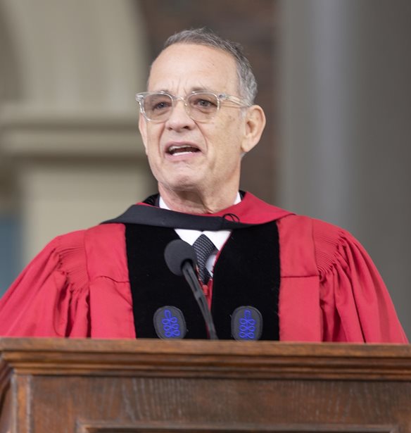 O &#x3C7;&#x3C1;&#x3C5;&#x3C3;&#x3CC;&#x3C2; &#x3BA;&#x3B1;&#x3BD;&#x3CC;&#x3BD;&#x3B1;&#x3C2; &#x3C4;&#x3BF;&#x3C5; Tom Hanks &#x3B3;&#x3B9;&#x3B1; &#x3BA;&#x3B1;&#x3BB;&#x3CD;&#x3C4;&#x3B5;&#x3C1;&#x3B7; &#x3B6;&#x3C9;&#x3AE;