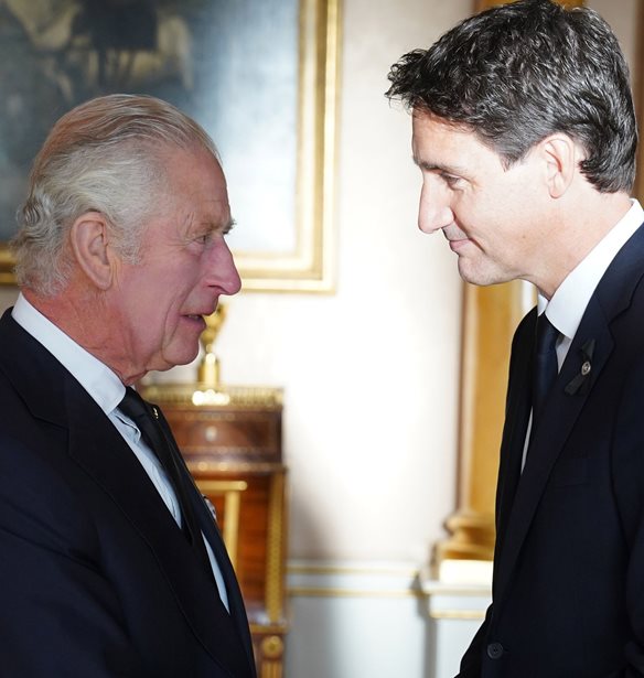 &#x392;&#x3B1;&#x3C3;&#x3B9;&#x3BB;&#x3B9;&#x3AC;&#x3C2; &#x39A;&#x3AC;&#x3C1;&#x3BF;&#x3BB;&#x3BF;&#x3C2; -&#x39A;&#x3B1;&#x3BC;&#x3AF;&#x3BB;&#x3B1; &#x3A0;&#x3AC;&#x3C1;&#x3BA;&#x3B5;&#x3C1; | &#x3A5;&#x3C0;&#x3BF;&#x3B4;&#x3AD;&#x3C7;&#x3C4;&#x3B7;&#x3BA;&#x3B1;&#x3BD; &#x3C3;&#x3C4;&#x3BF; Buckingham &#x3C4;&#x3BF;&#x3C5;&#x3C2; &#x3C0;&#x3B1;&#x3B3;&#x3BA;&#x3CC;&#x3C3;&#x3BC;&#x3B9;&#x3BF;&#x3C5;&#x3C2; &#x3B7;&#x3B3;&#x3AD;&#x3C4;&#x3B5;&#x3C2; &#x3C0;&#x3C1;&#x3B9;&#x3BD; &#x3C4;&#x3B7;&#x3BD; &#x3BA;&#x3B7;&#x3B4;&#x3B5;&#x3AF;&#x3B1; &#x3C4;&#x3B7;&#x3C2; &#x395;&#x3BB;&#x3B9;&#x3C3;&#x3AC;&#x3B2;&#x3B5;&#x3C4;