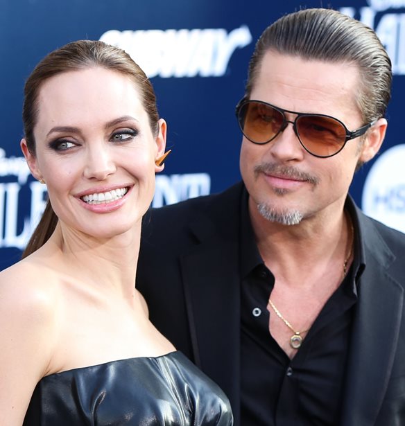 Angelina Jolie | &#x39D;&#x3AD;&#x3B5;&#x3C2; &#x3BA;&#x3B1;&#x3C4;&#x3B1;&#x3B3;&#x3B3;&#x3B5;&#x3BB;&#x3AF;&#x3B5;&#x3C2; &#x3BA;&#x3B1;&#x3C4;&#x3AC; &#x3C4;&#x3BF;&#x3C5; Brad Pitt - &quot;&#x386;&#x3C1;&#x3C0;&#x3B1;&#x3BE;&#x3B5; &#x3AD;&#x3BD;&#x3B1; &#x3C0;&#x3B1;&#x3B9;&#x3B4;&#x3AF; &#x3B1;&#x3C0;&#x3CC; &#x3C4;&#x3BF; &#x3BB;&#x3B1;&#x3B9;&#x3BC;&#x3CC; &#x3BA;&#x3B1;&#x3B9; &#x3C7;&#x3C4;&#x3CD;&#x3C0;&#x3B7;&#x3C3;&#x3B5; &#x3AD;&#x3BD;&#x3B1; &#x3AC;&#x3BB;&#x3BB;&#x3BF;&quot;