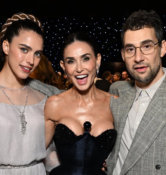 Critics&#x27; Choice Awards 2025 | &#x39F;&#x3B9; &#x3BC;&#x3B5;&#x3B3;&#x3AC;&#x3BB;&#x3BF;&#x3B9; &#x3BD;&#x3B9;&#x3BA;&#x3B7;&#x3C4;&#x3AD;&#x3C2; &#x3C4;&#x3B7;&#x3C2; &#x3B2;&#x3C1;&#x3B1;&#x3B4;&#x3B9;&#x3AC;&#x3C2;
